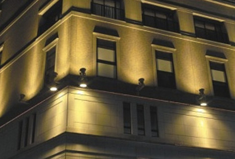 홍수 빛을 위해 몇 개의 루멘이 필요합니까?